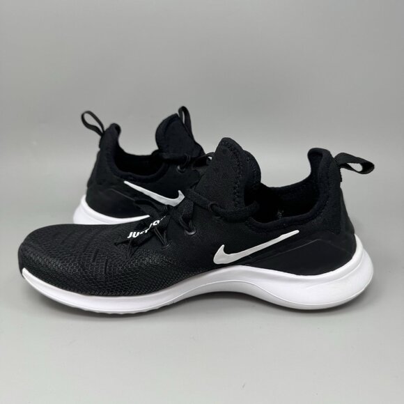 Nike Free TR 8 Womens Size 8.5 Black White Training Shoes Sneakers 942888-001 - Picture 2 of 9